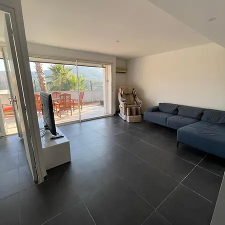 3 8 Couchages Golfe De Saint-tropez * סן-מקסים