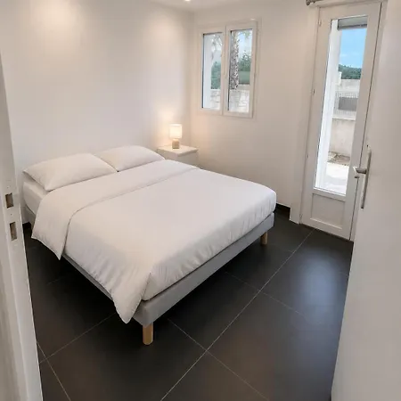 3 8 Couchages Golfe De Saint-tropez סן-מקסים