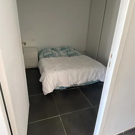 3 8 Couchages Golfe De Saint-tropez * סן-מקסים